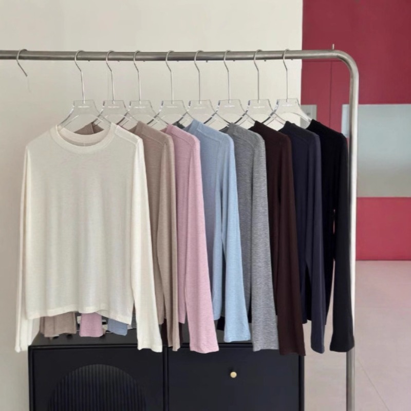 2026年春夏、テンセルウール素材のミッドライン・ベースセー - Wallpaper のレビューと価格